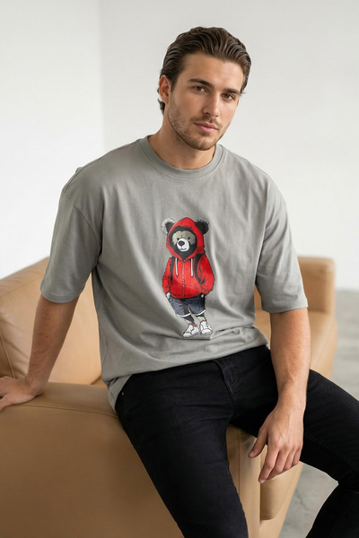 Trendyol Collection Szara, unisexowa, oversize'owa koszulka z nadrukiem misia...