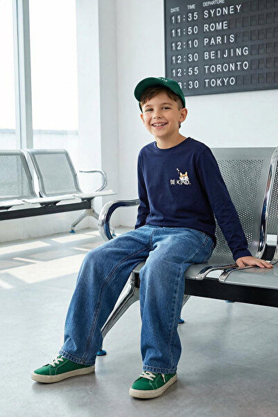 TRENDYOLKIDS Chlapecké bavlněné tričko se zvířecím vzorem v námořnické modré ...