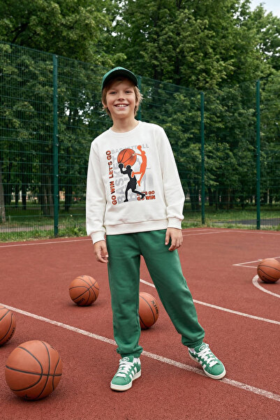TRENDYOLKIDS Памучен суитшърт в цвят екрю за момче - Tkdaw25Sw00026