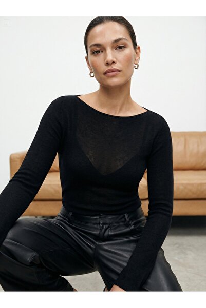 Trendyol Collection Schwarzer, durchsichtiger Strickpullover mit U-Boot-Aussc...