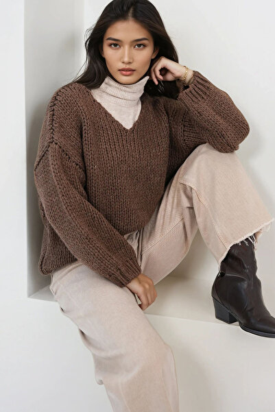 Trend Alaçatı Stili Women's Brown V-Neck Thick Thessaloniki Braided Soft Text...