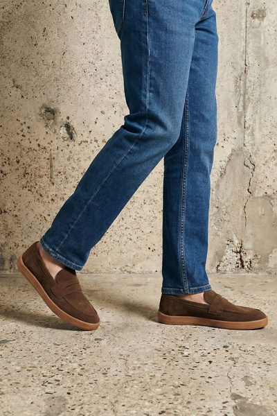 TRENDYOL SHOES Brązowe zamszowe mokasyny męskie
TAKSS25LA00019