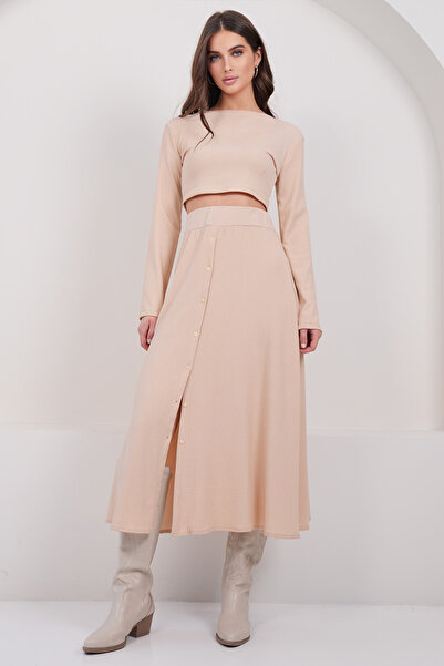 Trend Alaçatı Stili طقم بلوزة نسائية بيج بياقة دائرية وتنورة طويلة ALC-X15015