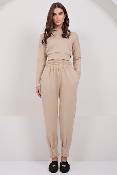 Trend Alaçatı Stili Women's Beige Hooded Crop Sweatshirt and Stitching Detail...
