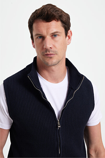 Tudors Ανδρικό γιλέκο με φερμουάρ και όρθιο γιακά, κανονικής εφαρμογής, ζεστό...