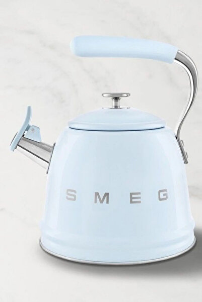 SMEG 50's Style Pastel Mavi Set Üstü Islıklı Kettle 2.3 L