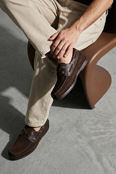 TRENDYOL SHOES Brauner Herren-Sneaker aus echtem Leder mit Spitzendetail TAKS...