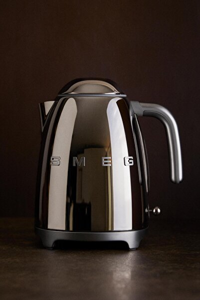 SMEG غلاية من الفولاذ المقاوم للصدأ بتصميم عتيق على طراز الخمسينيات KLF03SSEU