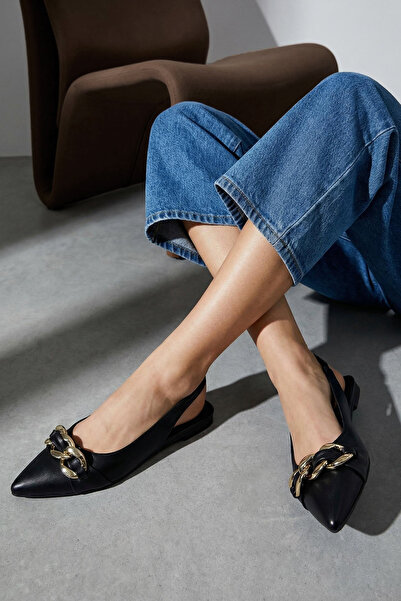 TRENDYOL SHOES Balerini negri cu cataramă antică, cu vârf ascuțit, cu toc scu...