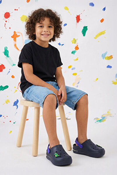 TRENDYOL SHOES Marineblaue, leuchtende EVA-Sandalen für Jungen mit Krokodilfigur