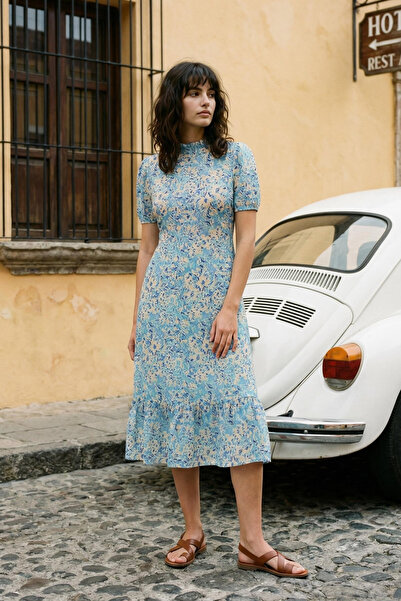 Trendyol Collection Светлосиня миди тъкана рокля с флорална линия Twoss20El0894