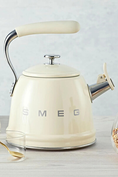SMEG 50's Style Krem Set Üstü Islıklı Kettle 2.3 Lt - CKLW2001CR