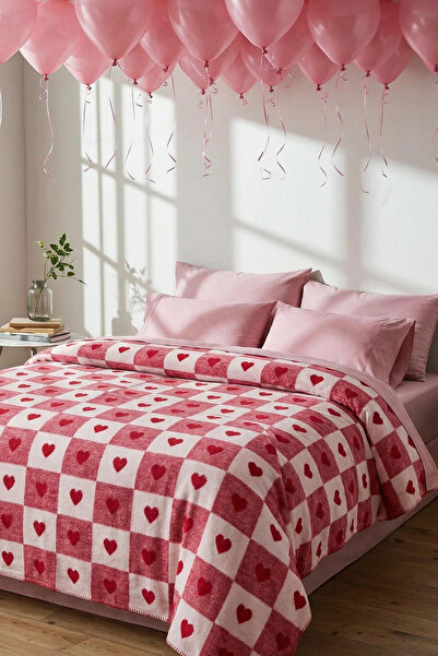 TRENDYOLMİLLA HOME Κουβέρτα διπλή με σχέδιο καρδιάς 180x220cm TPHSS26CB00001
