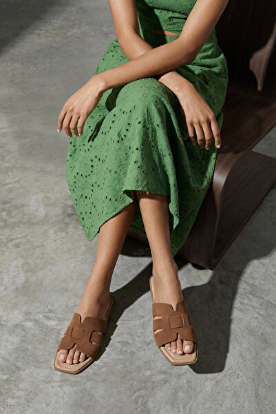 TRENDYOL SHOES Taba Single Band Casual Damen Hausschuhe TAKSS24TE00010