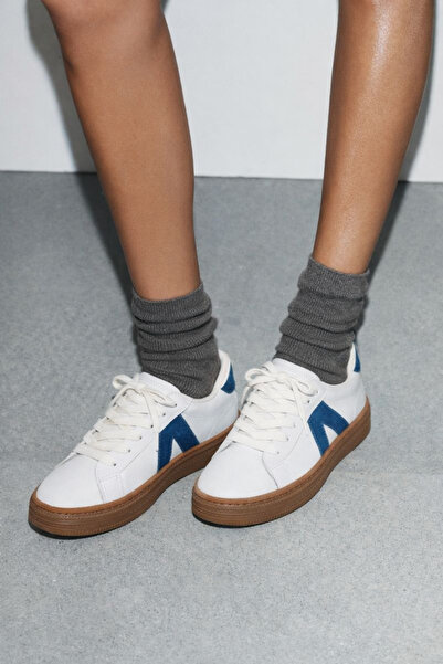 TRENDYOL SHOES Weißer Farbblock-Retro-Damen-Sneaker TAKSS26SN00006