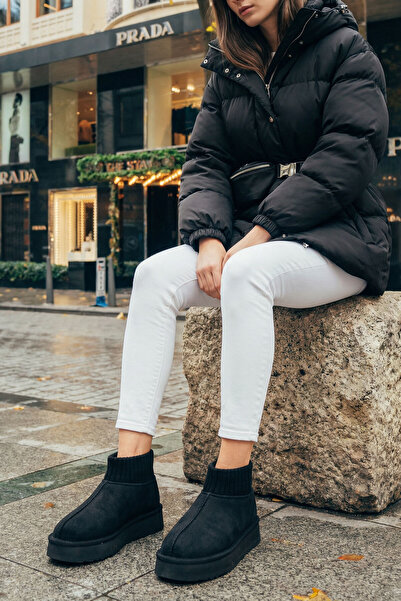 SOHO Black Suede Women's Boots & Booties 21252