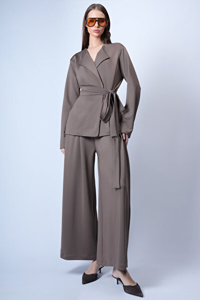 Trend Alaçatı Stili Ženska smeđa duga jakna sa samovezujućim pojasom i set pa...