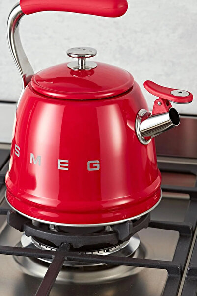 SMEG 50's Style Kırmızı Set Üstü Islıklı Kettle 2.3 L - CKLW2001RD