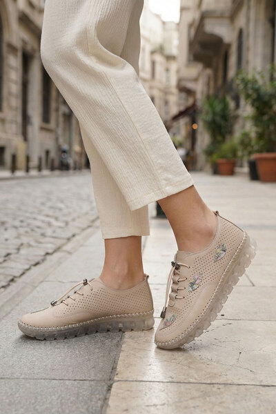 SOHO Pantofi de damă din piele naturală bej 21365