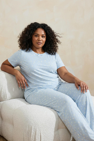 Trendyol Curve Blue Floral Plus Size Pajama Set Tbbss26Ai00010