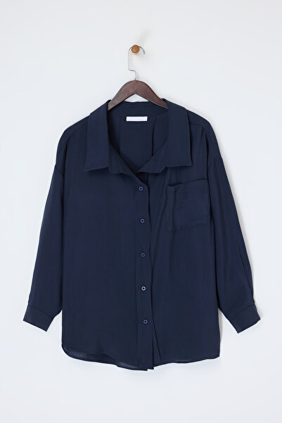 Drop by TrendyolMilla قميص أزرق داكن بجيوب TDRSS26GO00008