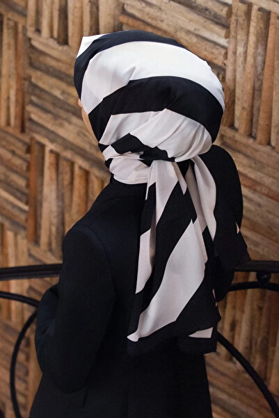 Vissona Γυναικείο Πολυτελές Μεταξωτό Σάλι Medina Μαύρο - Κρεμ