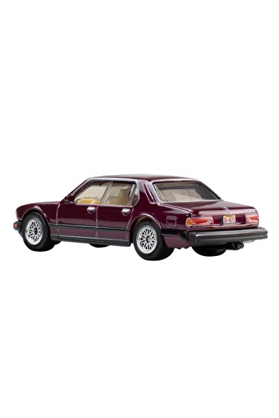 HOT WHEELS ® POP Culture - 1983 BMW 733i Stranger Things JHW81