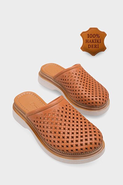 Capone Outfitters Madelle Hakiki Deri Dolgu Topuk Zımbalı Kadın Sabo