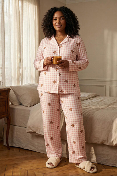 Trendyol Curve Beige Teddy Bear Pattern Checkered Shirt Collar Plus Size Paja...