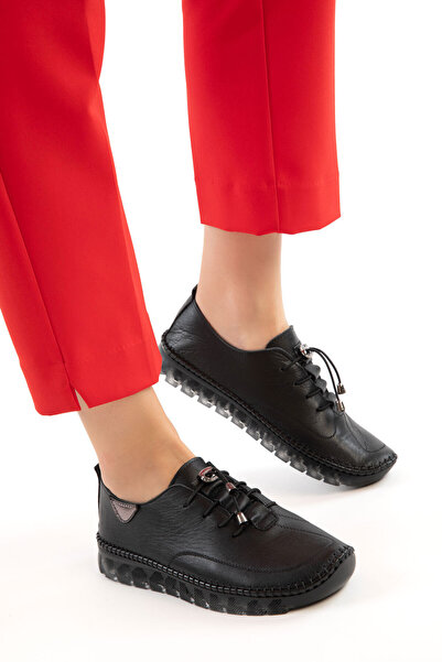 SOHO Pantofi negri din piele naturală pentru femei 21364