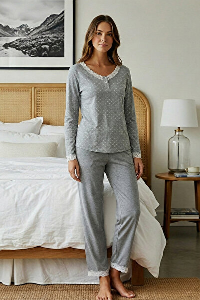 Trendyol Collection Gray Lace Polka Dot T-Shirt and Pants Pajama Set - Thmaw2...