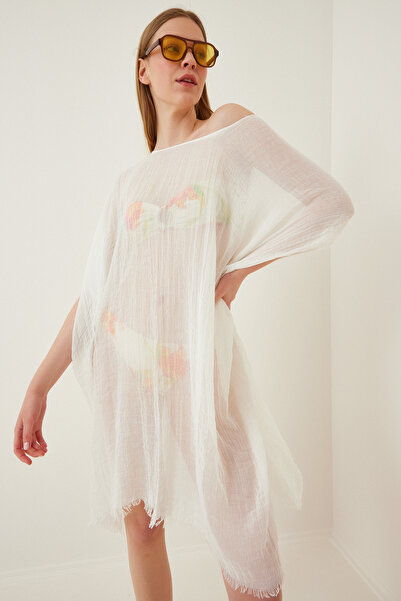 Happiness İstanbul Kadın Beyaz Pamuklu Transparan Oversize Tül Plaj Elbisesi ...