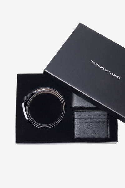 ALTINYILDIZ CLASSICS Set de curea neagră, portofel și accesorii pentru bărbaț...