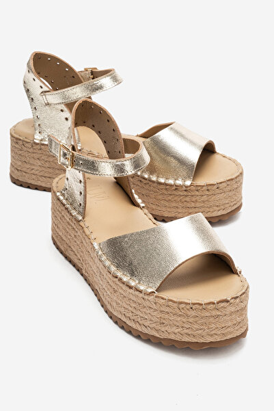 LuviShoes Sandale SEREZ din piele naturală aurie pentru femei cu talpă cu paie