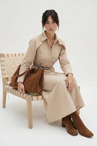 Trendyol Modest Gewebtes Kleid mit Gürtel und Details an den Ärmeln TCTSS26EB...