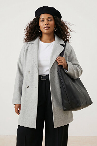 Trendyol Curve معطف رمادي عادي كبير الحجم TWOAW26DD00019