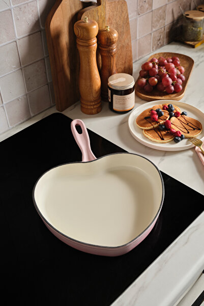 Karaca Love Demir Döküm Emayeli Tava 26 cm