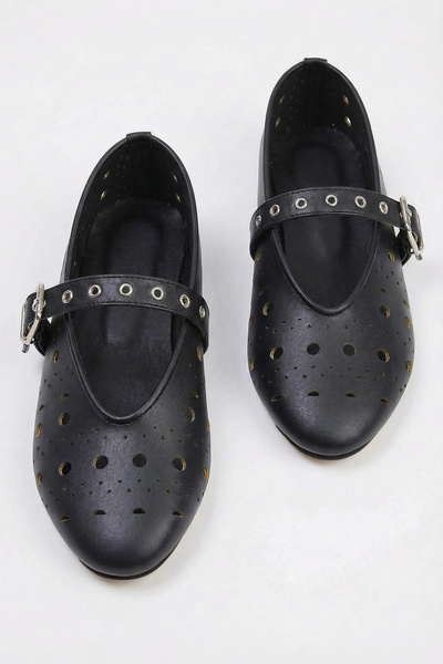 TRENDYOL SHOES Balerini negri Mary Jane pentru femei, decupați cu laser TAKSS...