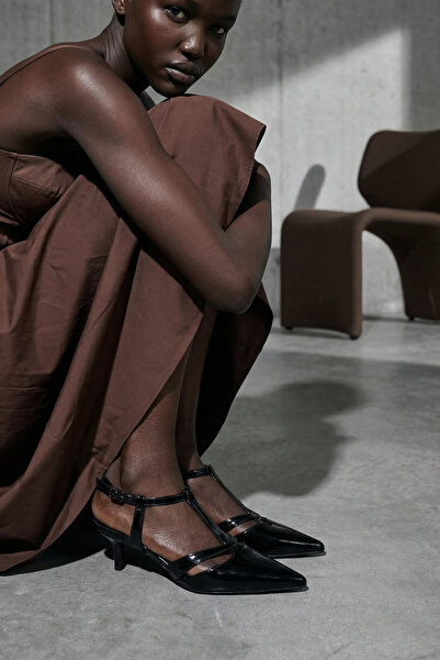 TRENDYOL SHOES Black Patent Leather Women's 4.5 cm Classic Heeled Shoes Takss...