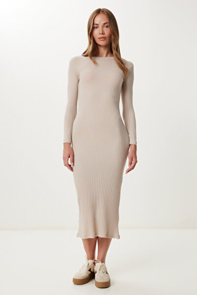 Happiness İstanbul Beigefarbenes, geschlitztes, dehnbares Strickkleid für Dam...
