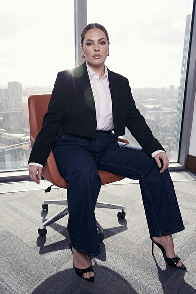 Trendyol Curve جينز أزرق داكن بخصر عالٍ ومزين بأزرار مريحة/مرنة وواسعة الساق/...