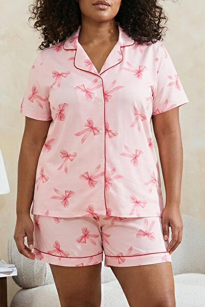 Trendyol Curve طقم بيجامة محبوكة بياقة قميص منقوشة بفيونكة بودرة TBBSS25AI00086