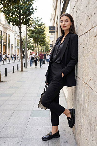 SOHO Schwarze Damen-Loafer-Schuhe 21243