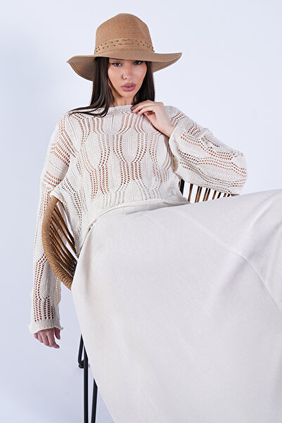 Trend Alaçatı Stili Γυναικεία μπλούζα πλεκτή με ψηλό γιακά βανίλιας και διάτρ...