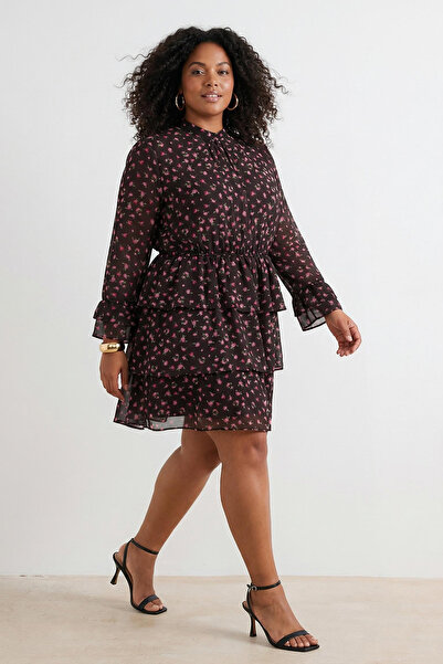 Trendyol Curve Rochie maro cu model floral crocant, mini șifon, căptușită, țe...