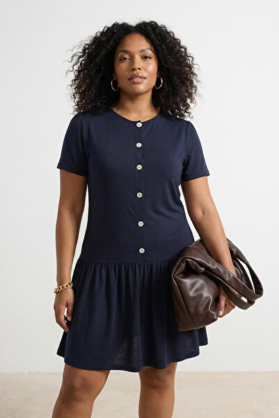 Trendyol Curve Anthrazitfarbenes, weiches Modal-Strickkleid in Übergröße TBBS...