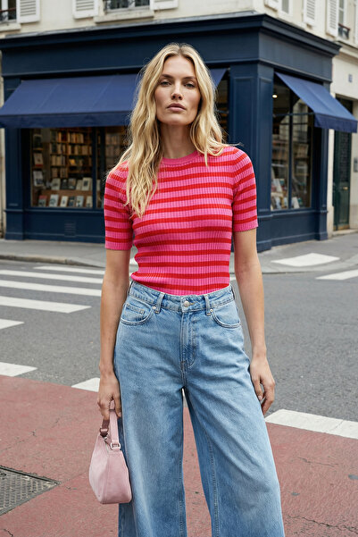 Trendyol Collection Fuchsia Basic gestreifter Pullover TWOSS20KZ0075