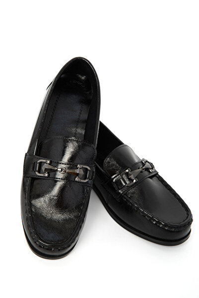 SOHO Schwarze Damen-Loafer-Schuhe aus Lackleder 21285