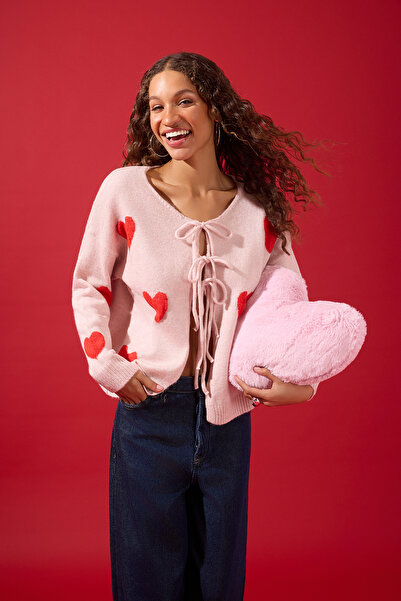 TRENDYOLMİLLA HOME Pernă decorativă umplută în formă de inimă, din pluș roz T...