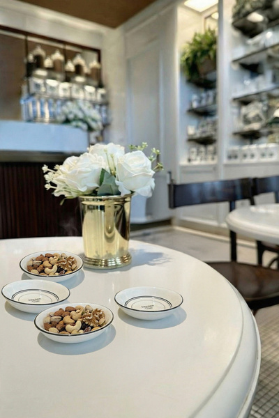 TRENDYOLMİLLA HOME طقم من 4 أطباق تقديم من البورسلين منقوشة بتصميم بسيط مقاس ...